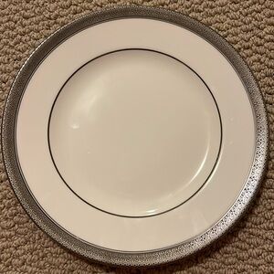NWT Waterford Newgrange platinum salad plate